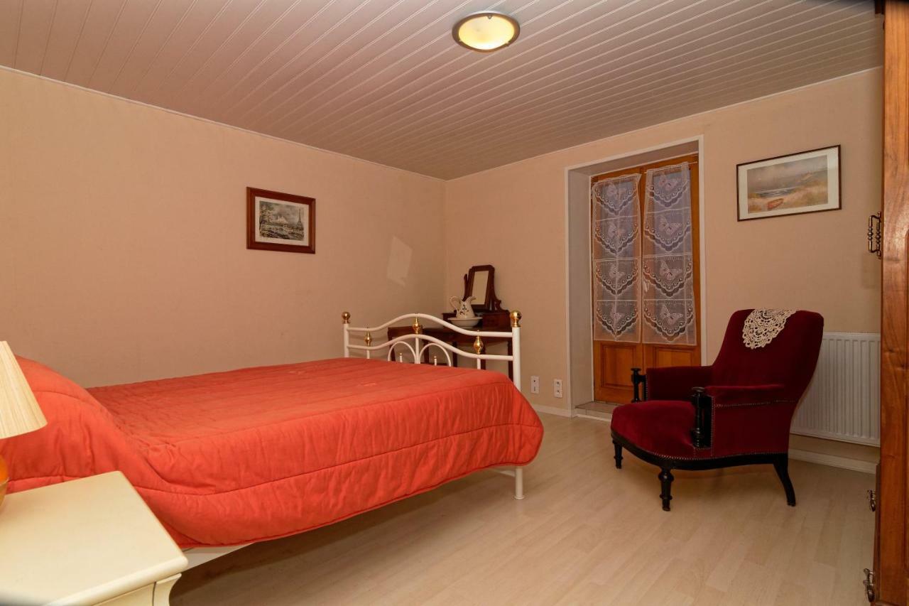 Gite De Sauviat 25 Chemin Du Grand Pacher Le Bourg De Sauviat 63120 Exterior photo