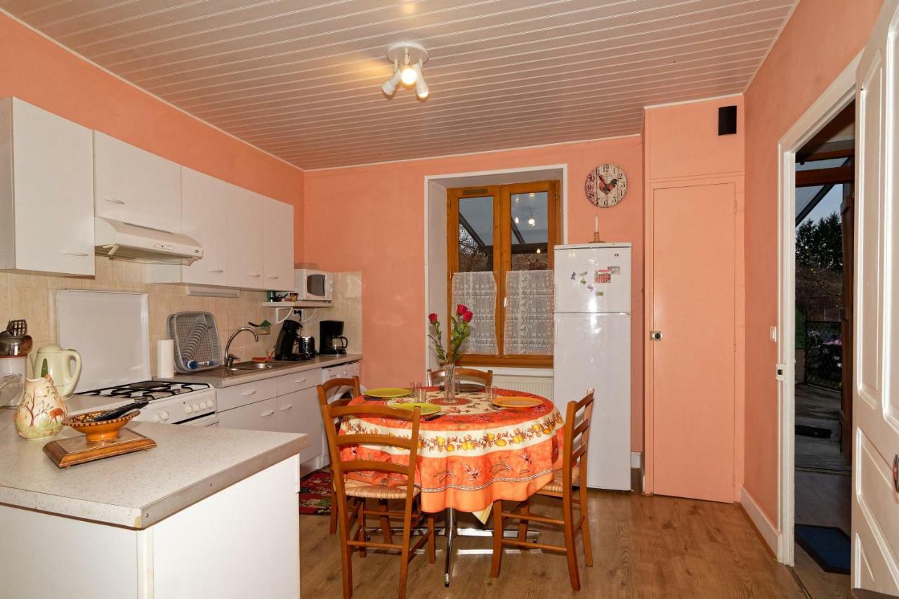 Gite De Sauviat 25 Chemin Du Grand Pacher Le Bourg De Sauviat 63120 Exterior photo